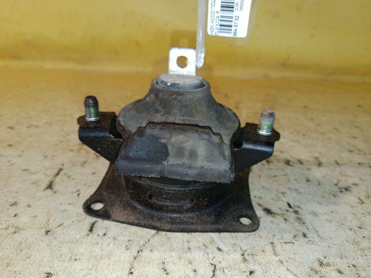 Подушка двигателя на Honda Accord CL8 K20A Фото 1