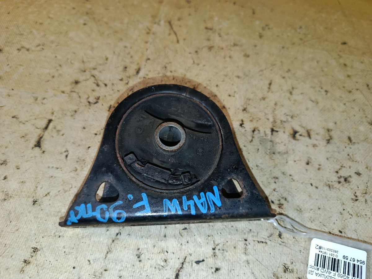 Подушка двигателя на Mitsubishi Grandis NA4W 4G69 Фото 1
