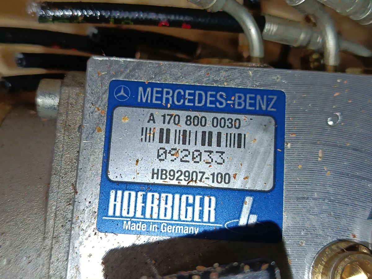 Насос масляный A1708000030, A0025421319 на Mercedes-Benz Slk-Class R170.447 111.973 Фото 4