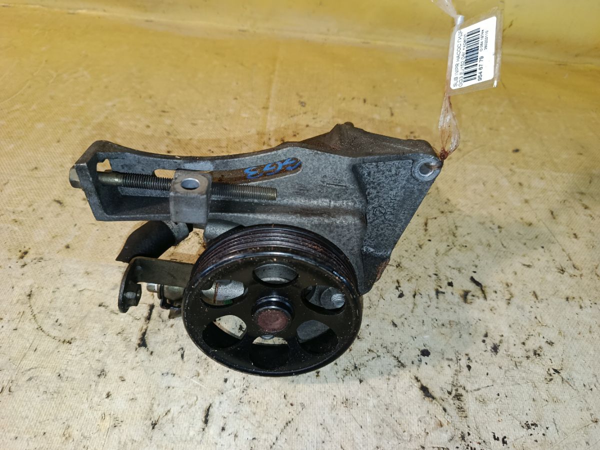 Насос гидроусилителя на Subaru Impreza Wagon GG3 EJ152 Фото 1