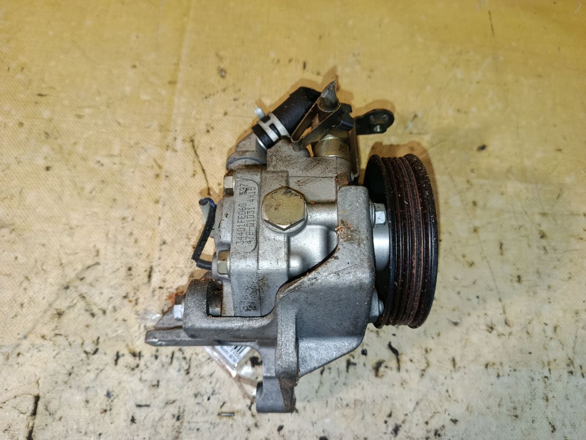 Насос гидроусилителя на Subaru Impreza Wagon GG3 EJ152 Фото 2
