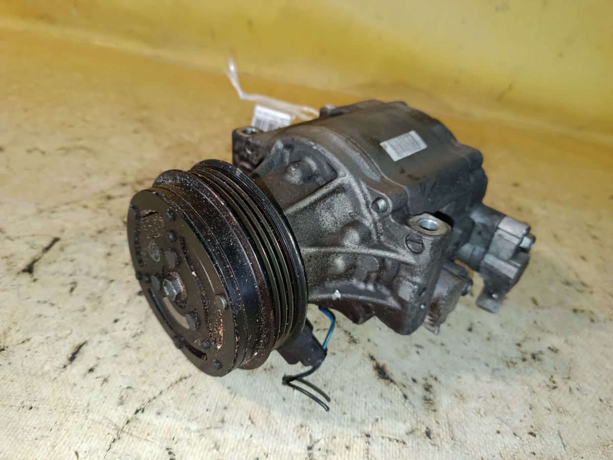 Компрессор кондиционера 447260-7940 на Subaru Legacy BL5 EJ203 Фото 1