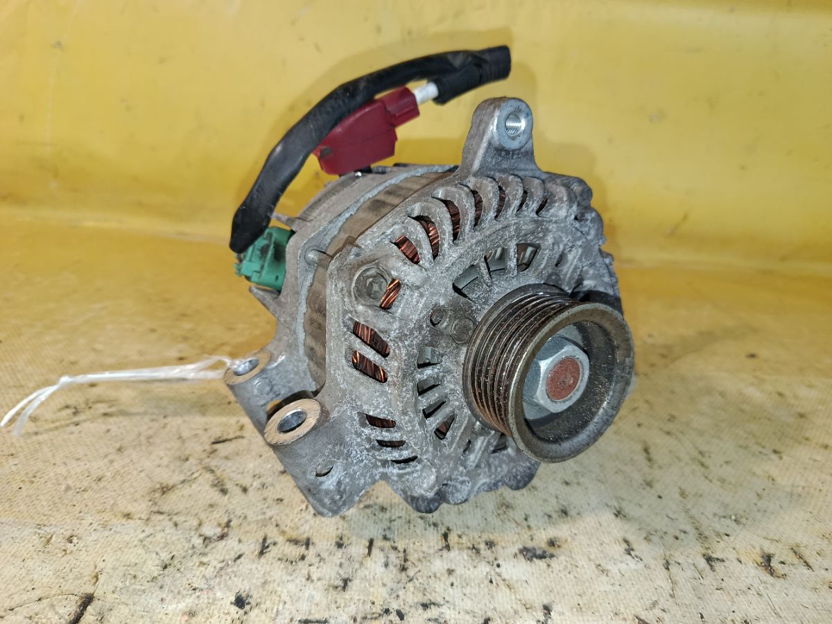 Генератор 23700-AA720 на Subaru Impreza G4 GJ2 FB16 Фото 1