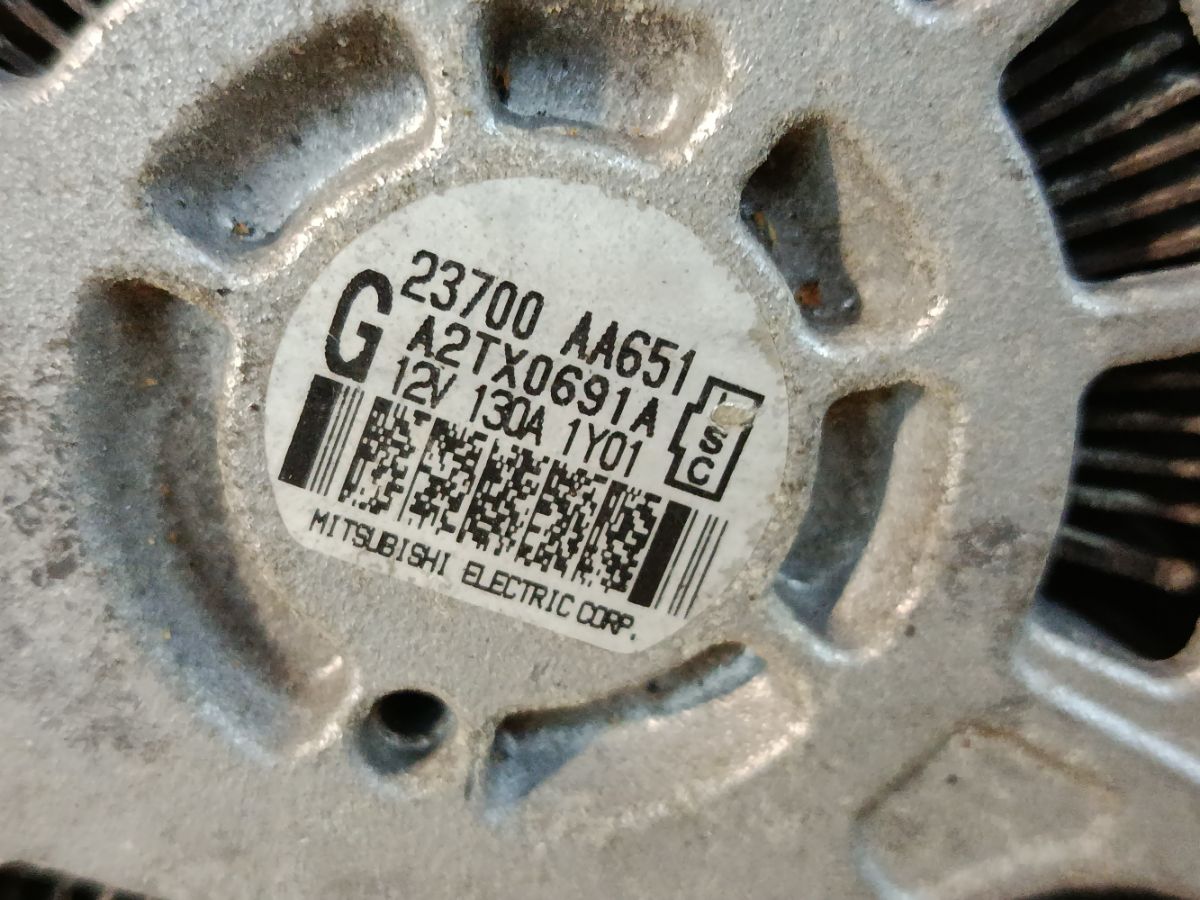 Генератор 23700-AA651 на Subaru Legacy BM9 EJ255 Фото 4