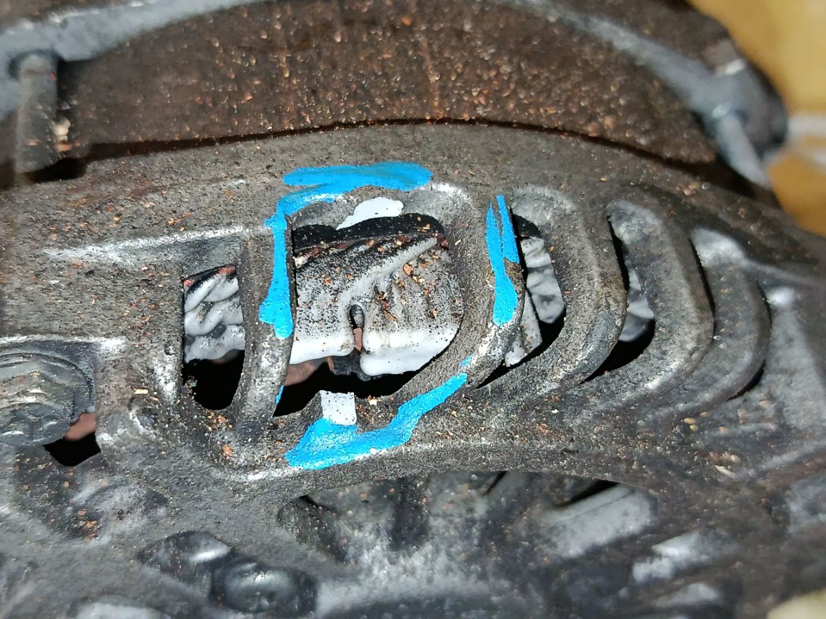 Генератор 23700-AA650 на Subaru Legacy Wagon BR9 EJ25 Фото 3