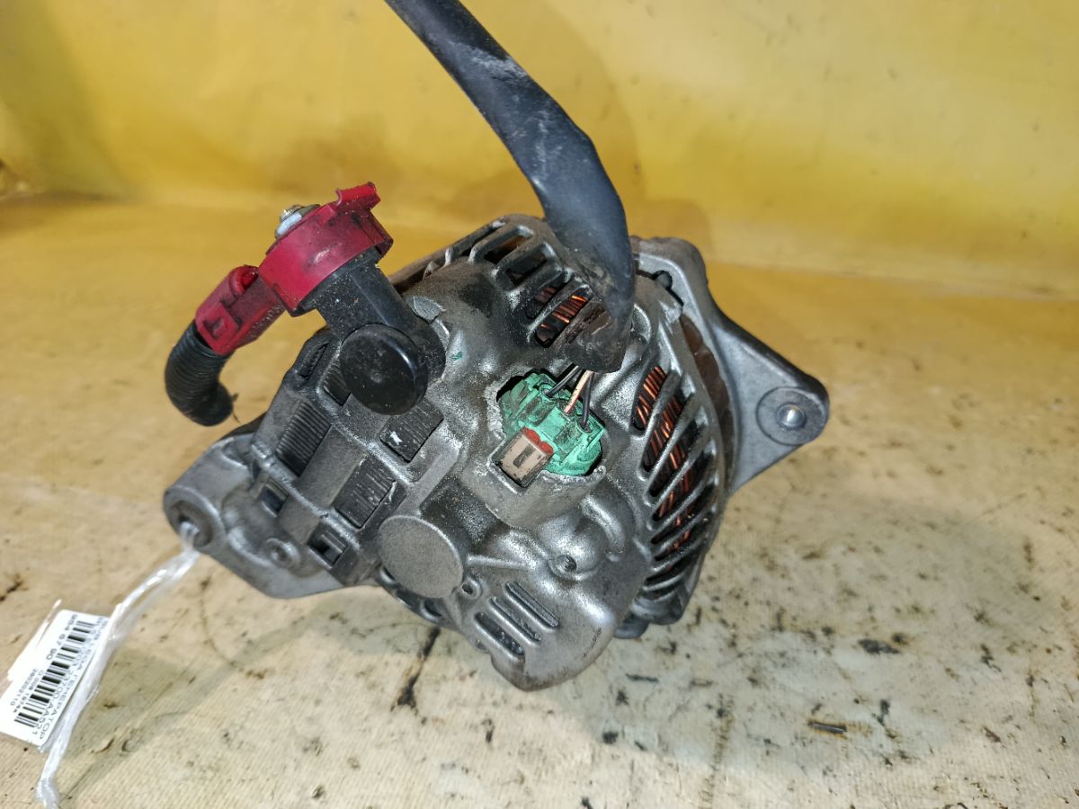 Генератор 23700-AA521, 	23700AA522, 23700AA520 на Subaru Legacy BL5 EJ203 Фото 3