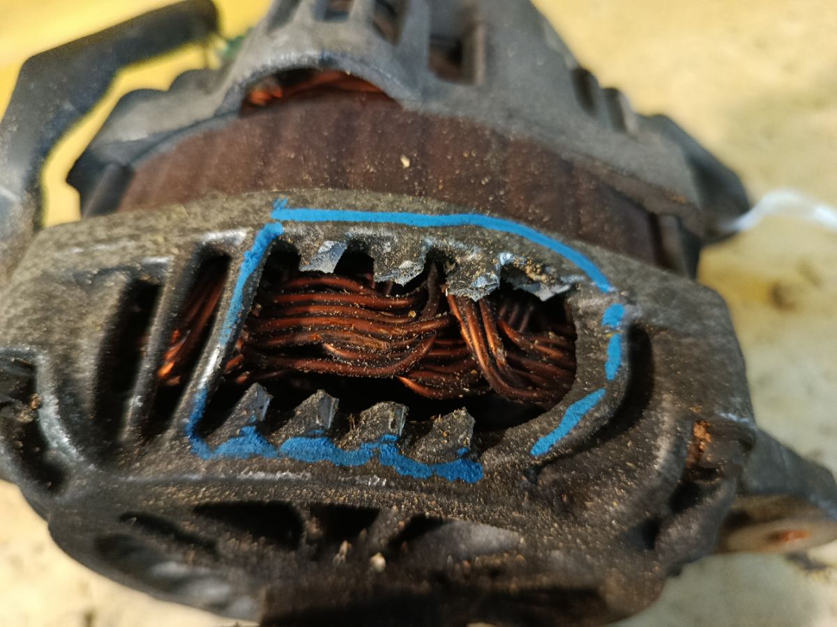 Генератор 23700-AA521, 	23700AA522, 23700AA520 на Subaru Impreza Wagon GH3 EL154 Фото 2