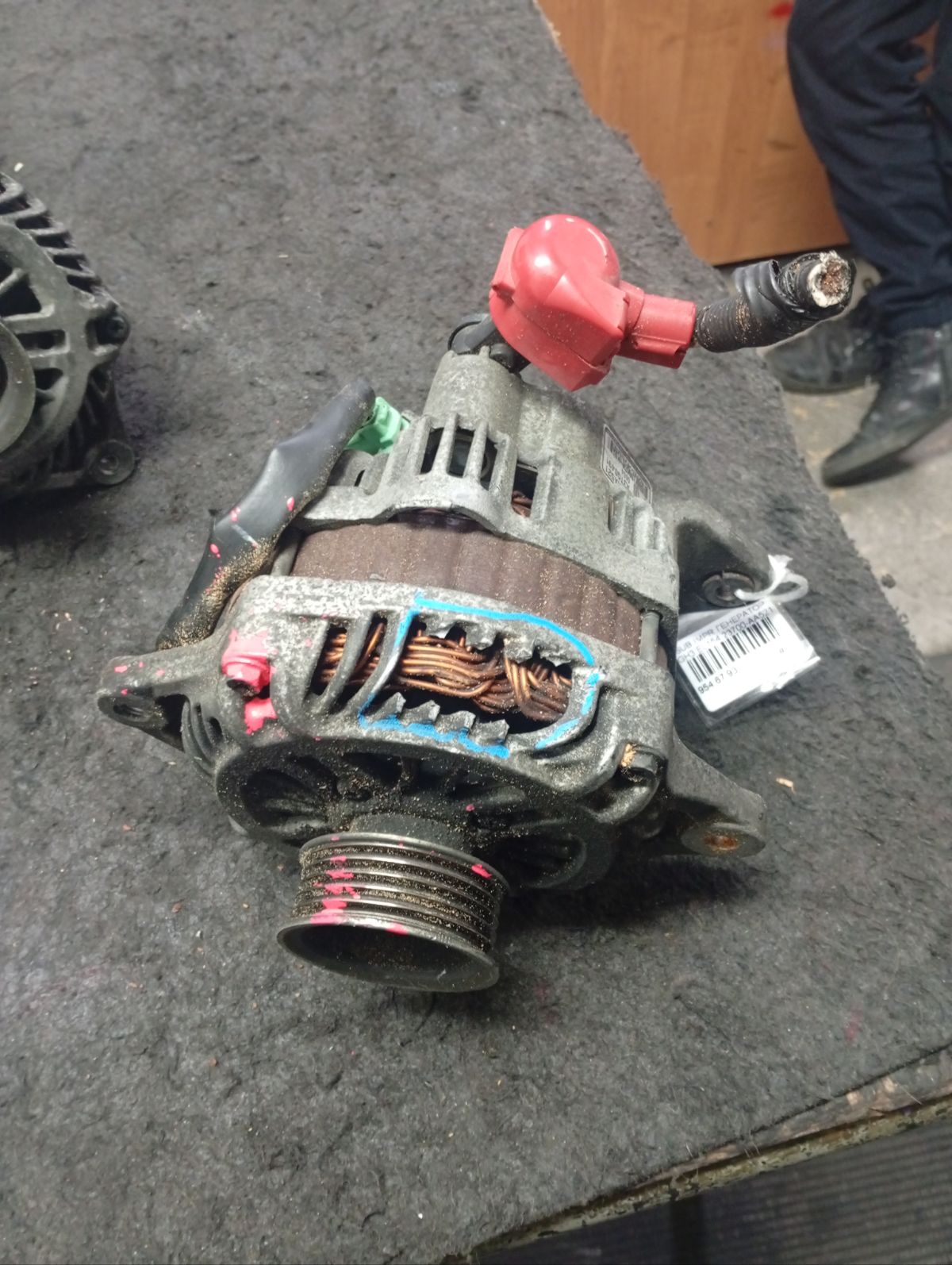 Генератор 23700-AA521, 	23700AA522, 23700AA520 на Subaru Impreza Wagon GH3 EL154 Фото 6