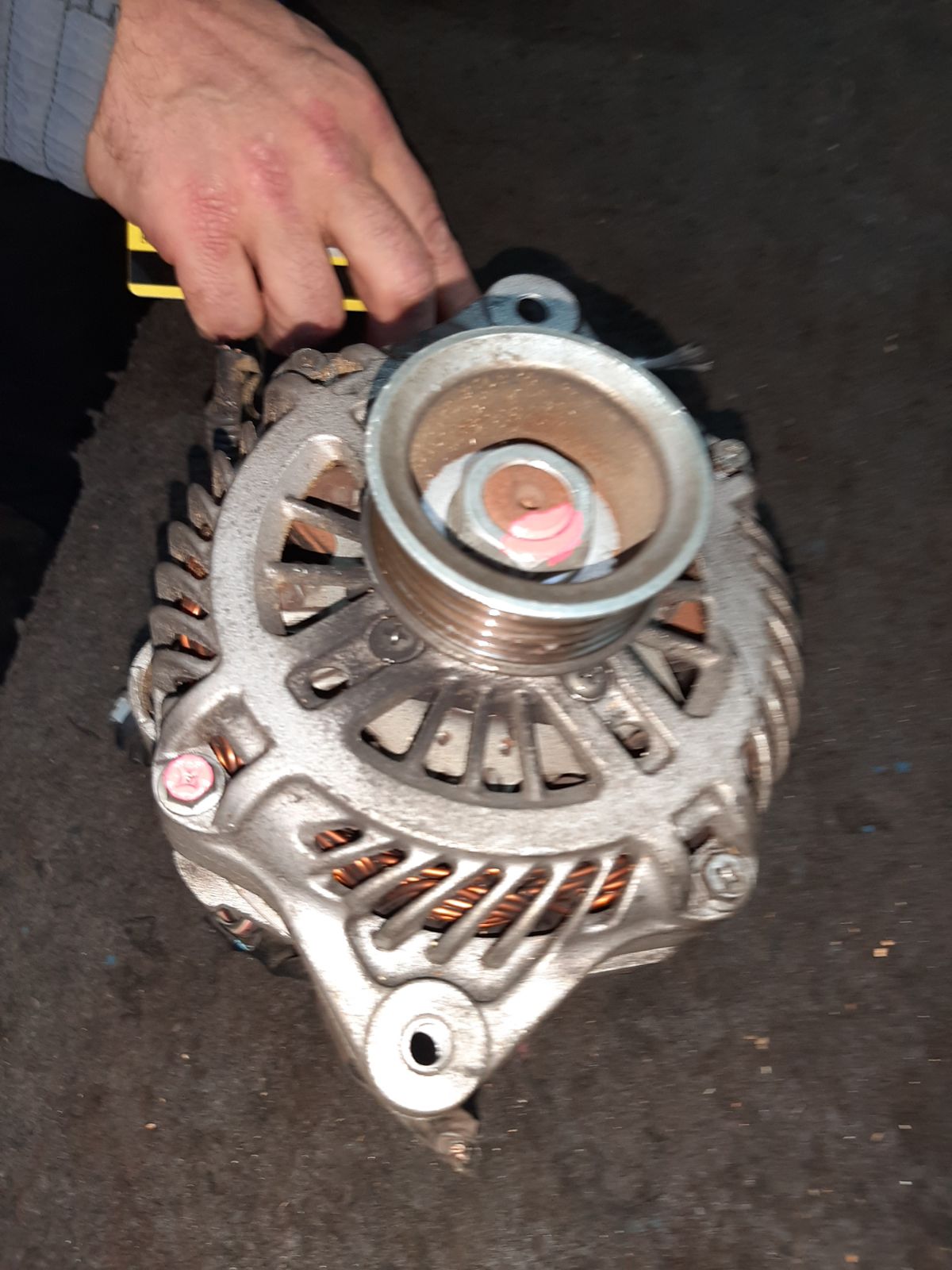 Генератор 23700-AA521, 	23700AA522, 23700AA520 на Subaru Impreza Wagon GH3 EL154 Фото 5