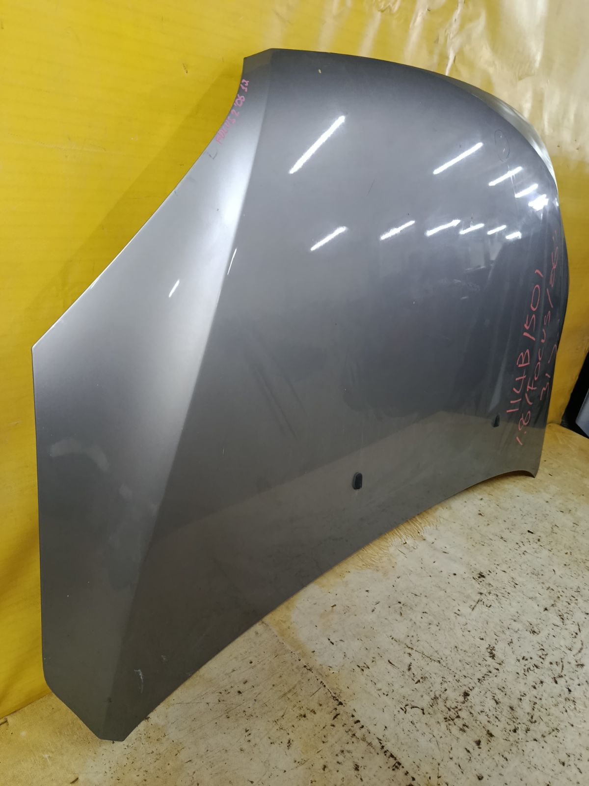 Капот на Ford Focus 2 Фото 4