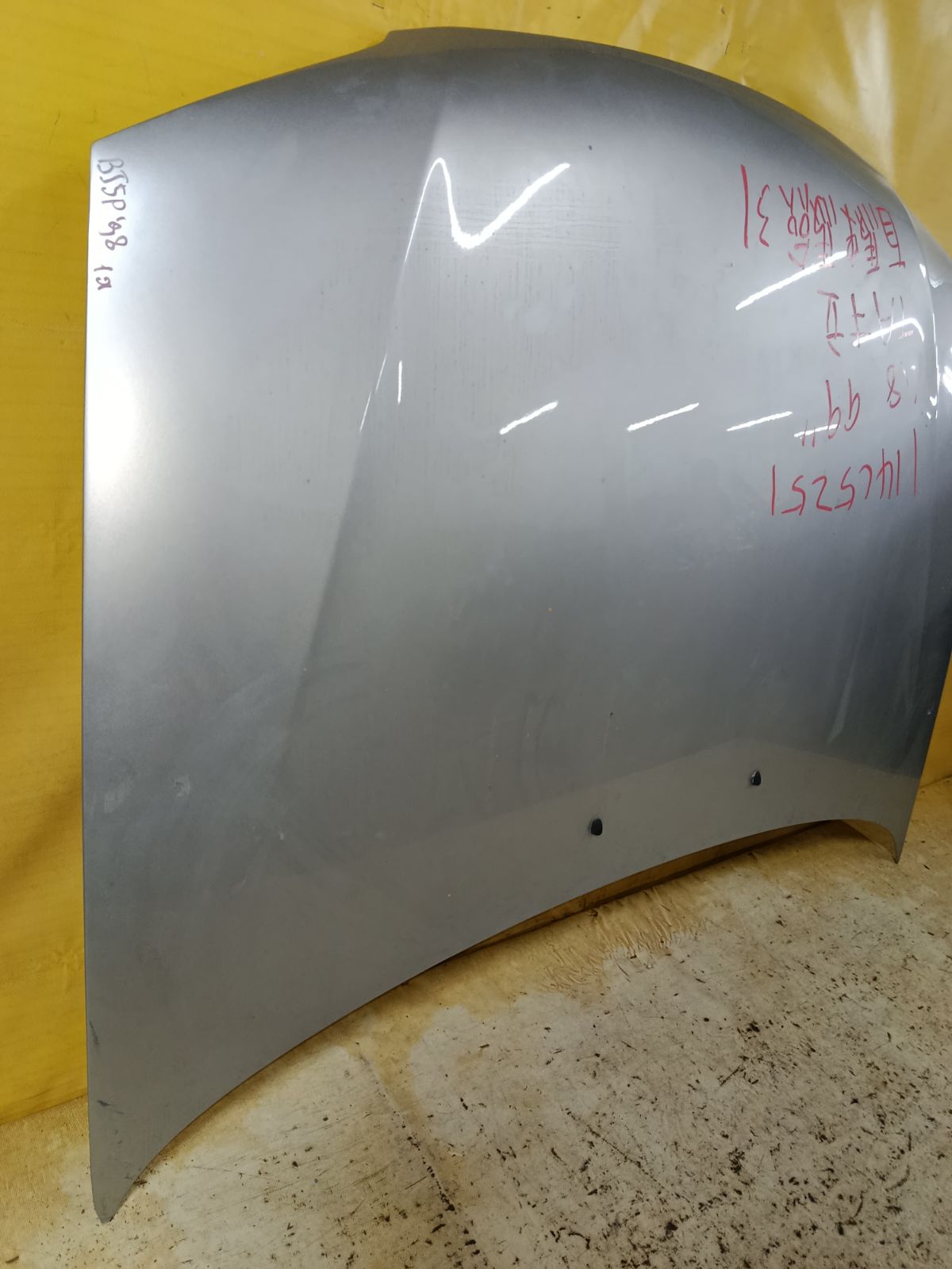 Капот на Mazda Familia BJ5P Фото 5