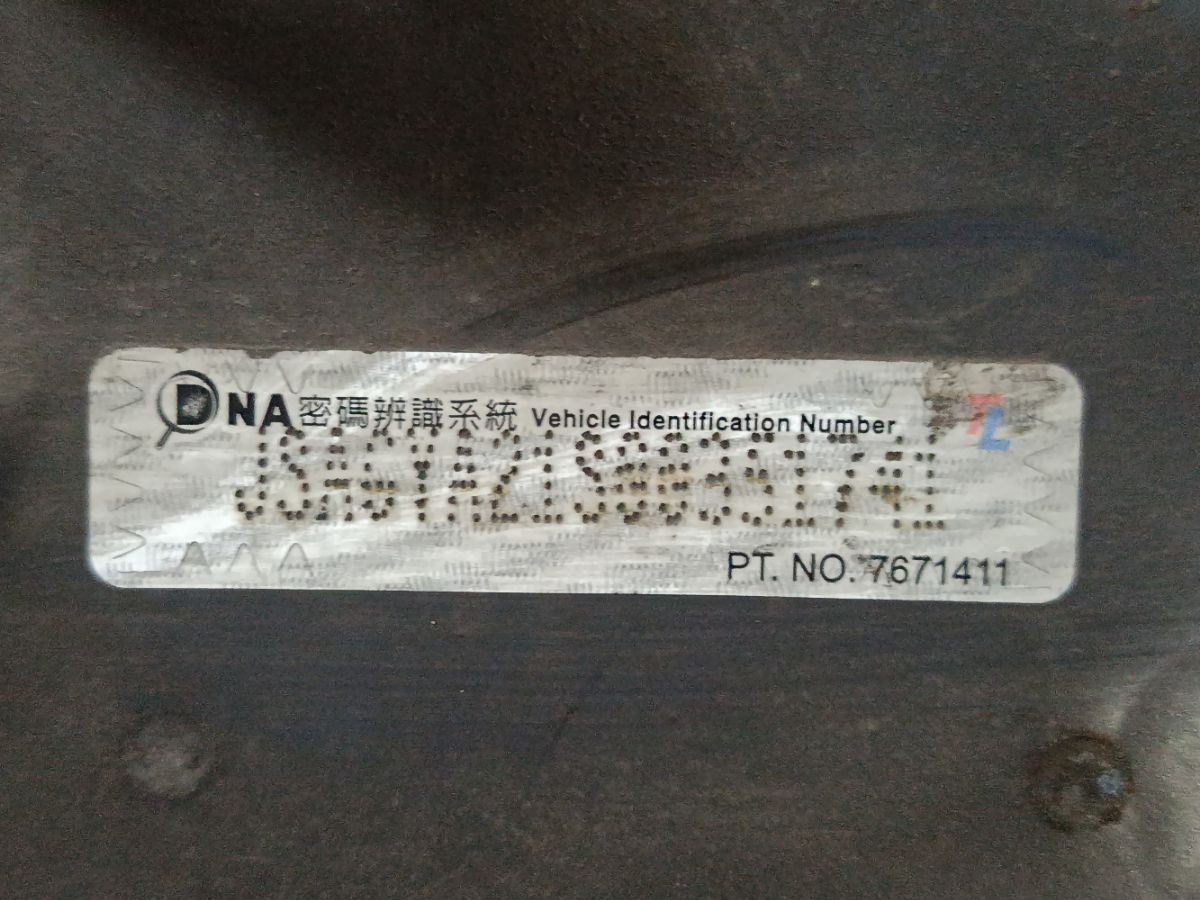 Капот на Suzuki Sx4 YA21S Фото 8