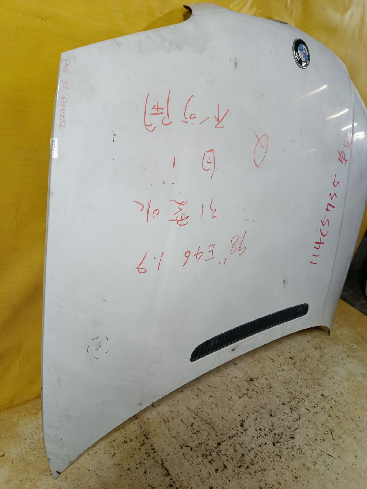 Капот на Bmw 3-Series E46 Фото 4