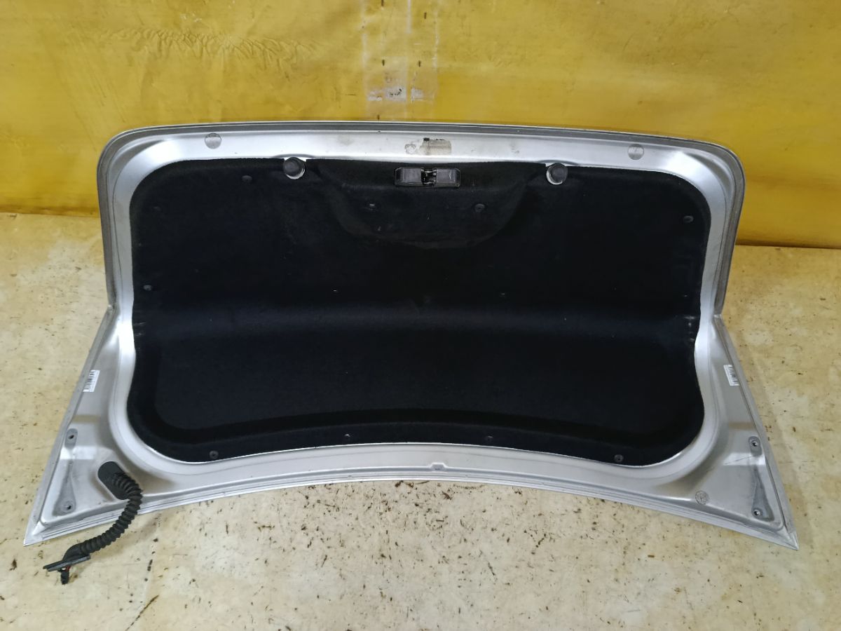 Крышка багажника на Ford Focus 2 Фото 7