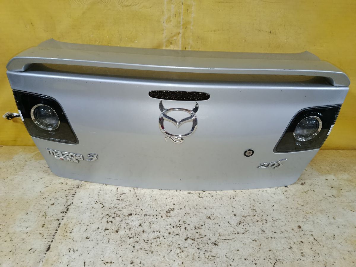 Крышка багажника на Mazda 3 BK5P Фото 1