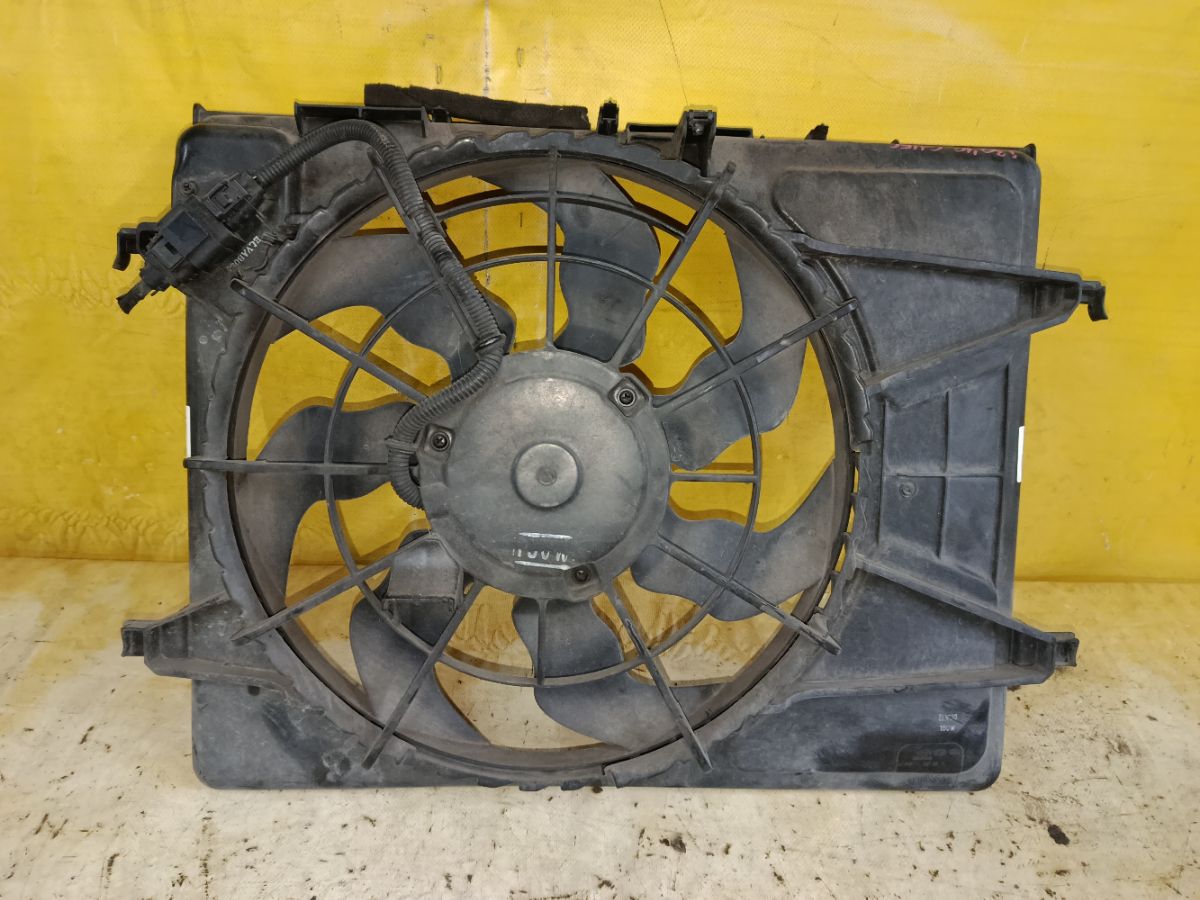 Вентилятор радиатора ДВС на Hyundai I30 FD G4FC Фото 1