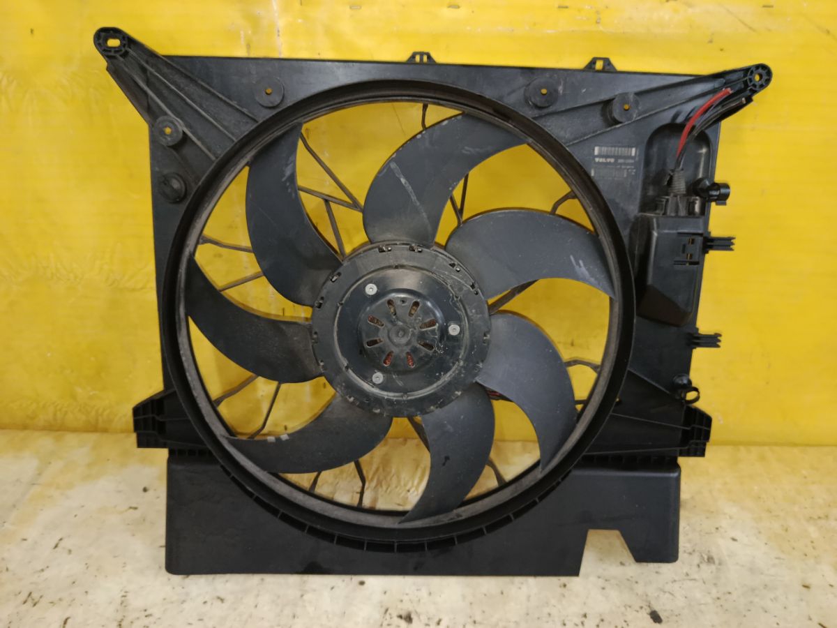 Вентилятор радиатора ДВС 30612864 на Volvo Xc90 CT Фото 1