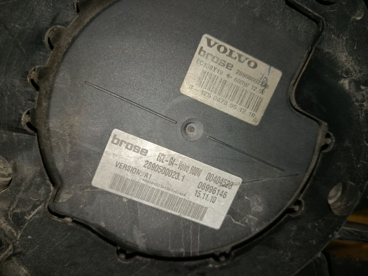 Вентилятор радиатора ДВС 30612864 на Volvo Xc90 CT Фото 4