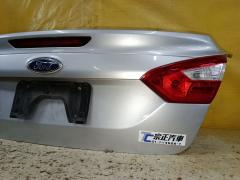 Крышка багажника на Ford Focus 3 Фото 7
