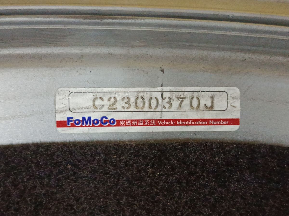 Крышка багажника на Ford Mondeo 4 Фото 9