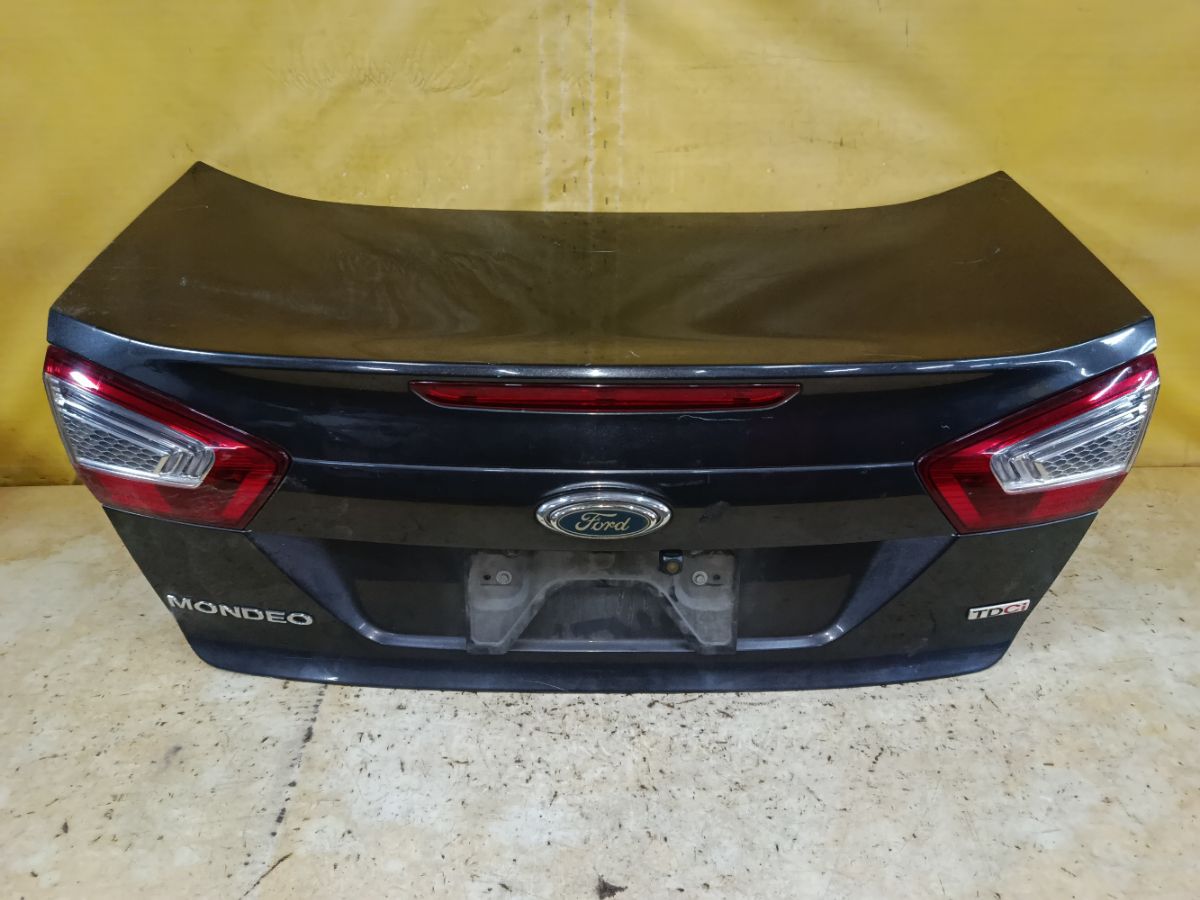 Крышка багажника на Ford Mondeo 4 Фото 1