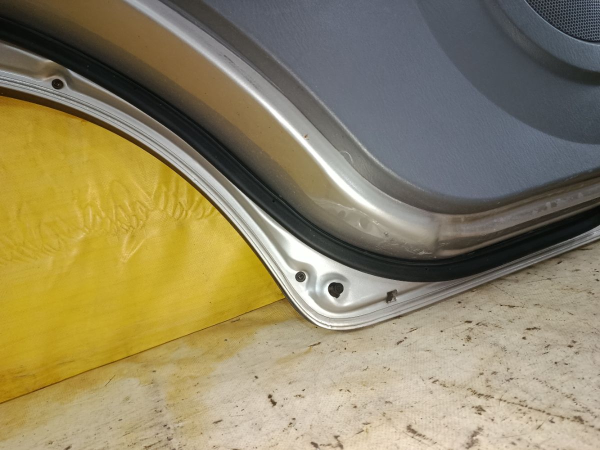 Дверь боковая на Hyundai Terracan Фото 6