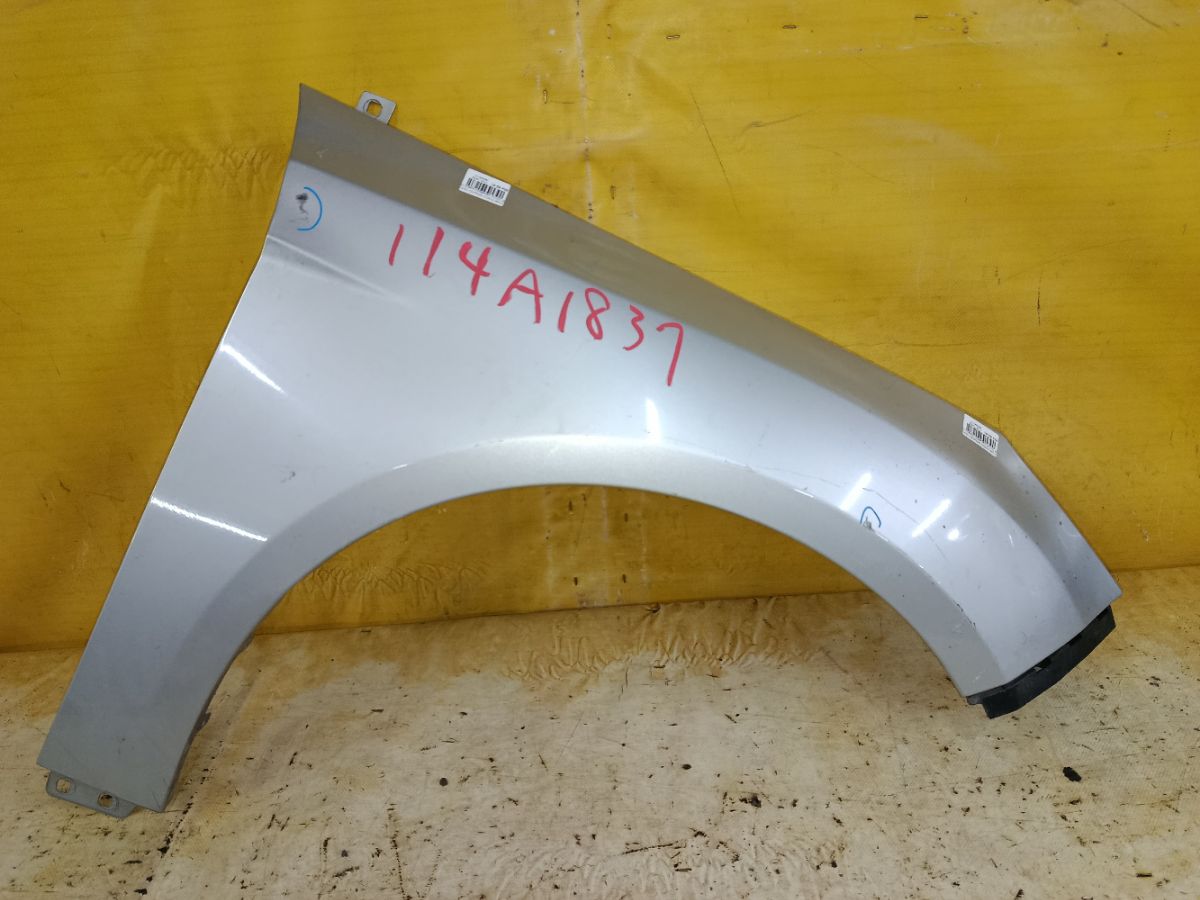 Крыло переднее на Ford Focus 3 Фото 1