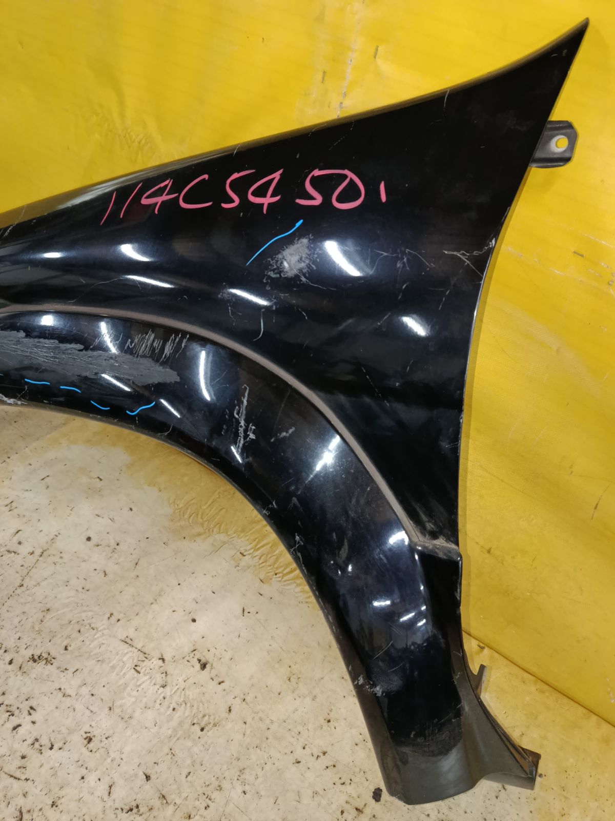 Крыло переднее на Infiniti Qx4 R50 Фото 5