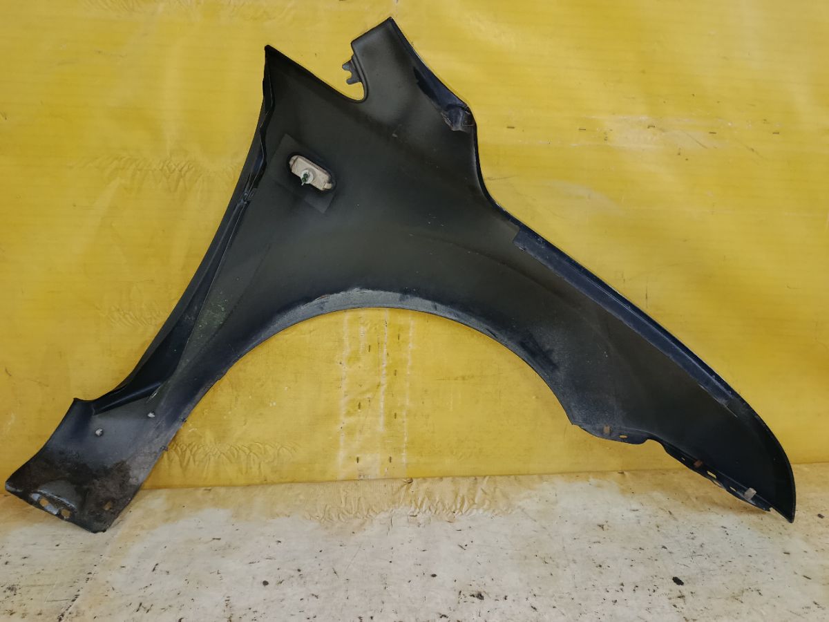 Крыло переднее на Ford Focus 2 Фото 5