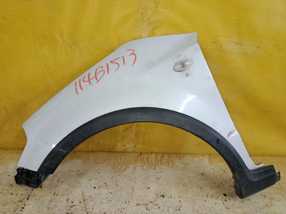 Крыло переднее на Suzuki Sx4 YA21S Фото 1