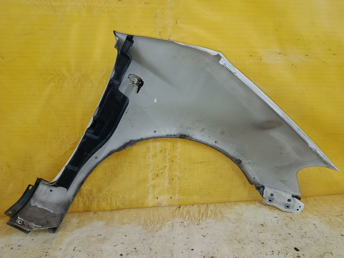 Крыло переднее на Suzuki Sx4 YA21S Фото 5
