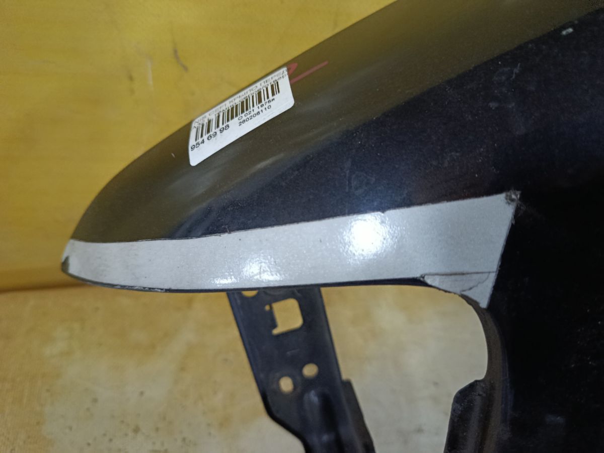 Крыло переднее на Nissan Cefiro A32 Фото 3