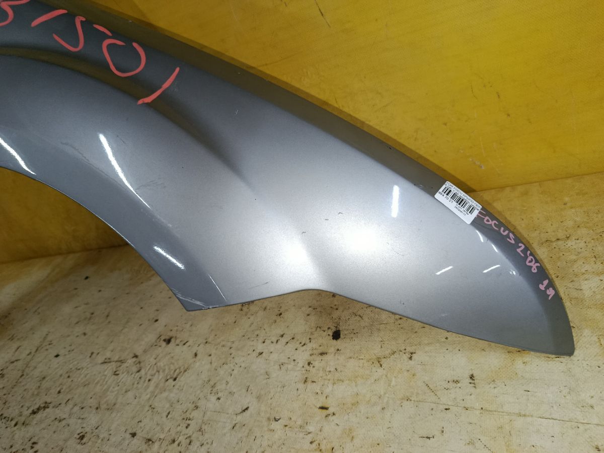 Крыло переднее на Ford Focus 2 Фото 2