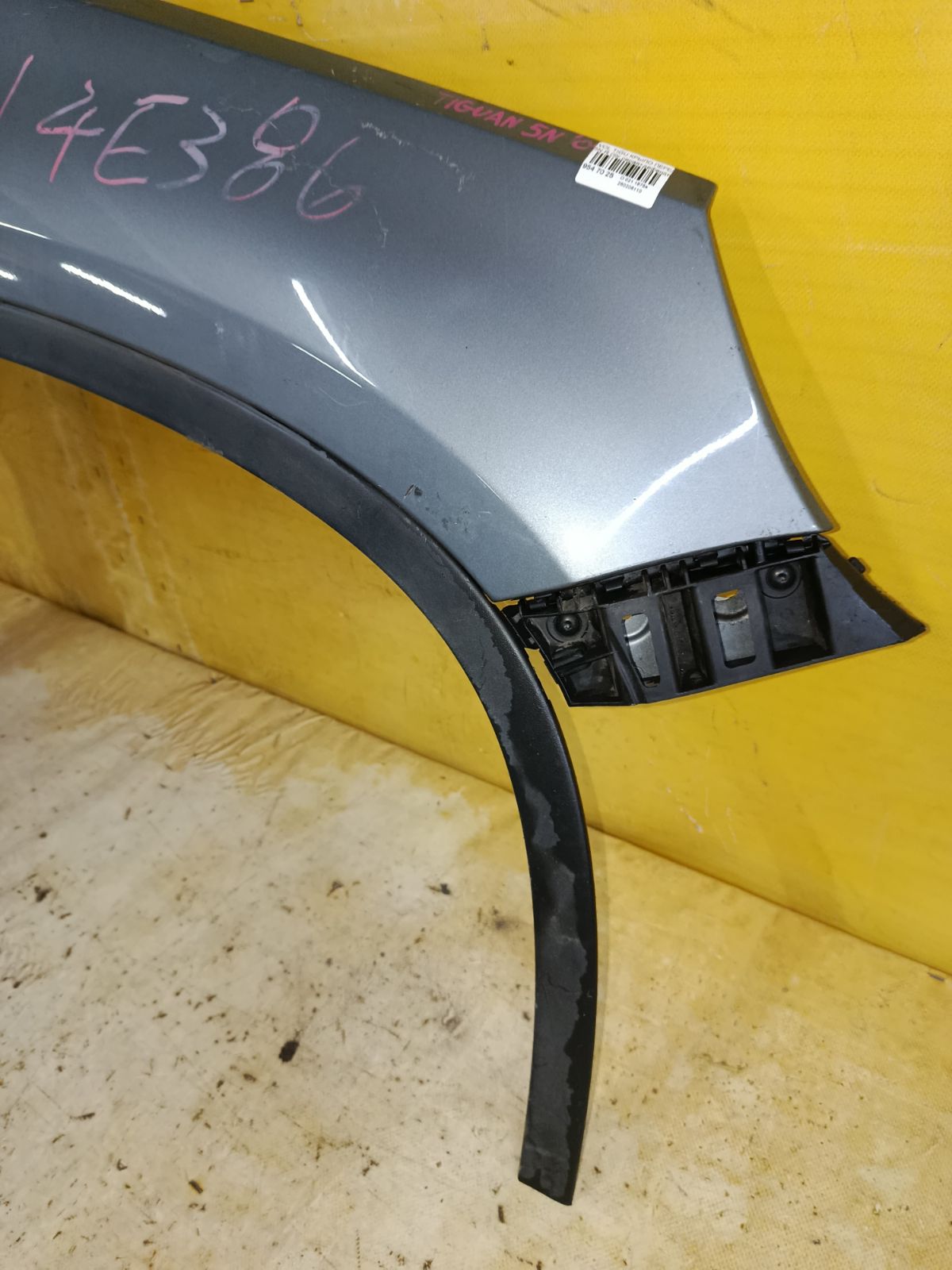 Крыло переднее на Volkswagen Tiguan 5N Фото 2