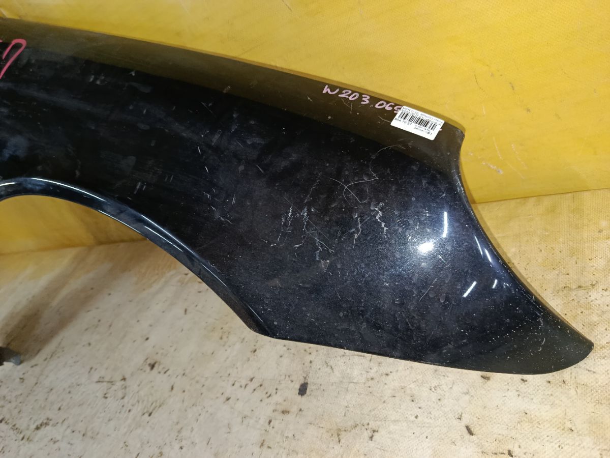 Крыло переднее 0018014708, 12551112, 1307BR, 151172, 1671006, 171301, 2038800218, 203880021867, 2038800818, 3032658, 3032658B, 3513312, 3515312A1, 50 03 02, 500302, 6504043515312P, 6504043515312Q, 8100094, A   203 880 02 18 67, A2038800218, A2038800818, BZ10023AR, BZ10023ARN, FP 4605 312, GD1307BR, MB114022FR, MB20301111R, MD07001600R00, MD07001600R0C, MD07001600R0S, MD070161, MD20300270R, ME0273003, ME0273033, P71BZ023AR, STMD070161 на Mercedes-Benz C-Class W203.065 Фото 2