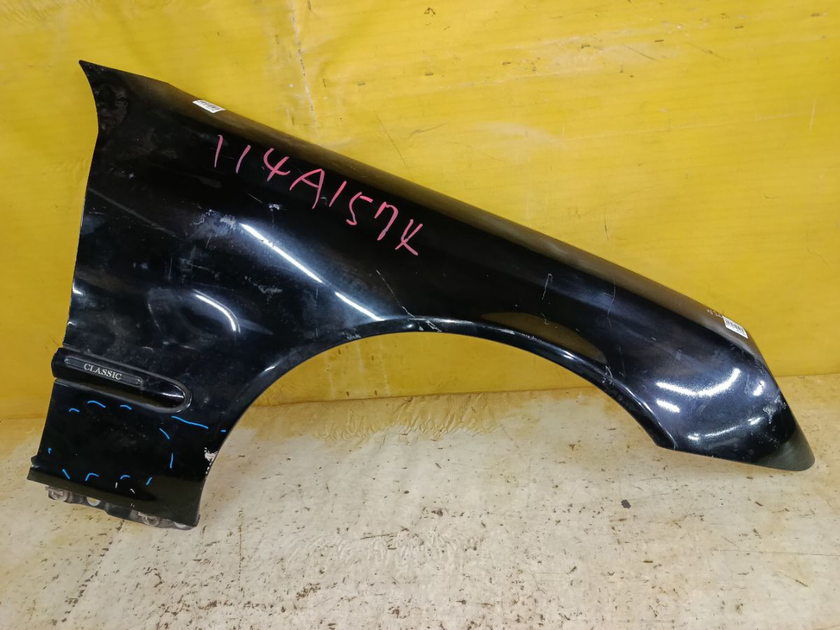 Крыло переднее на Mercedes-Benz C-Class W203 Фото 1