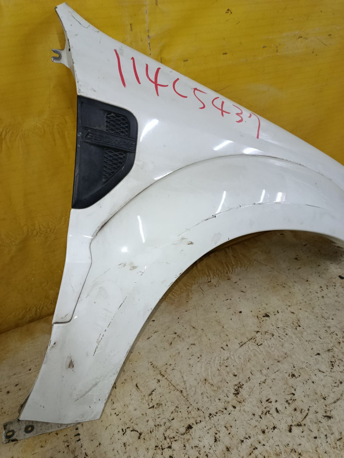 Крыло переднее на Ford Escape LFAL3P Фото 3