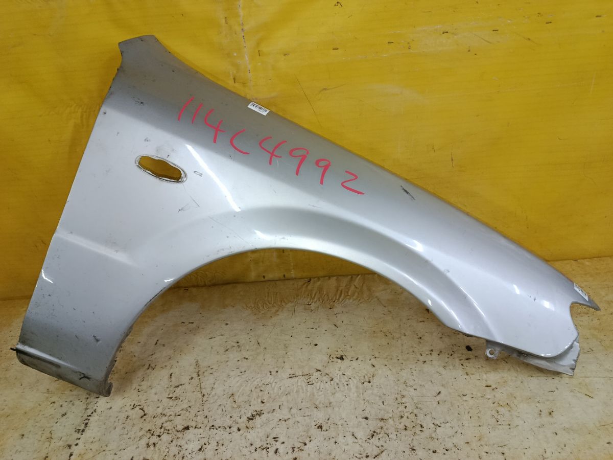 Крыло переднее на Mazda Familia BJ5P Фото 1