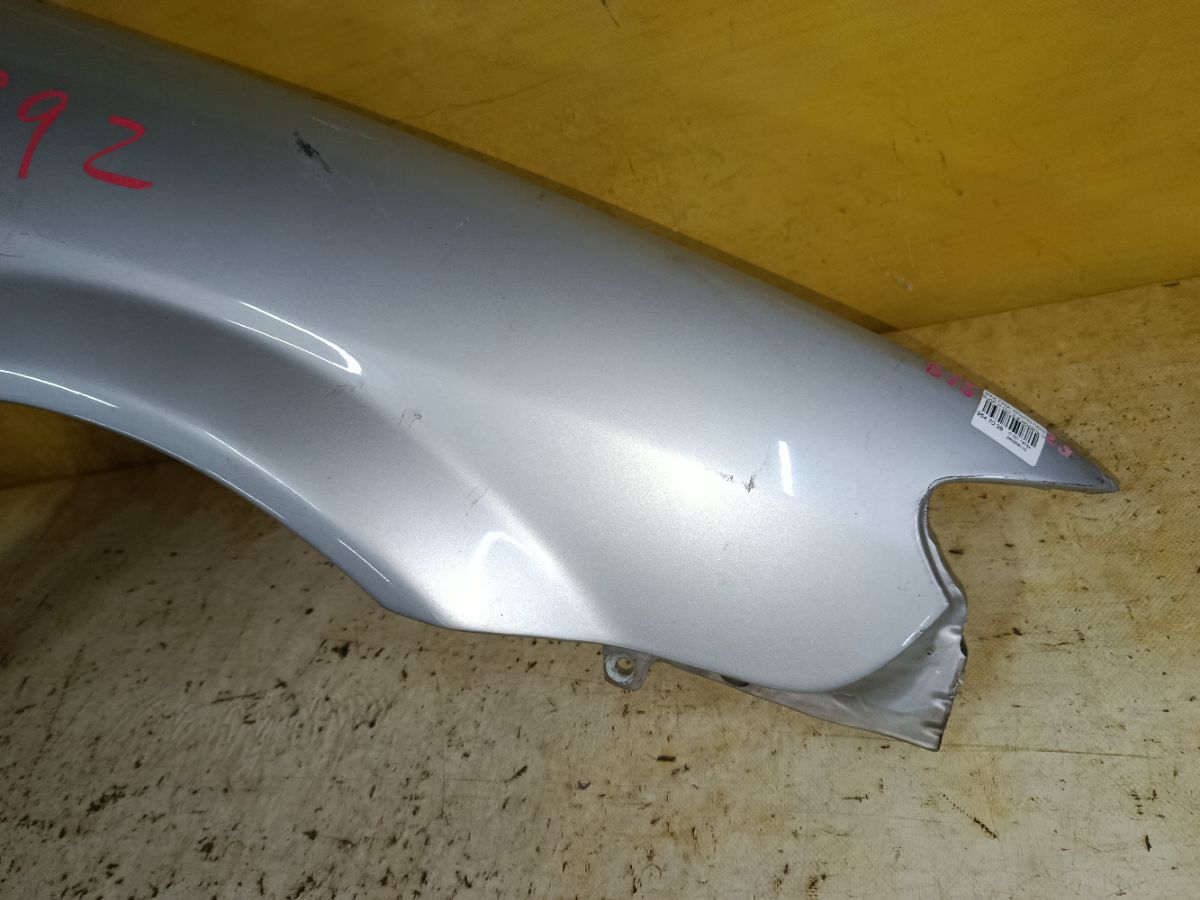 Крыло переднее на Mazda Familia BJ5P Фото 2