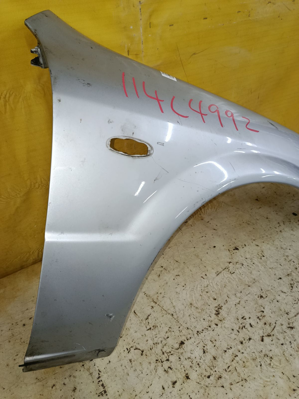Крыло переднее на Mazda Familia BJ5P Фото 3