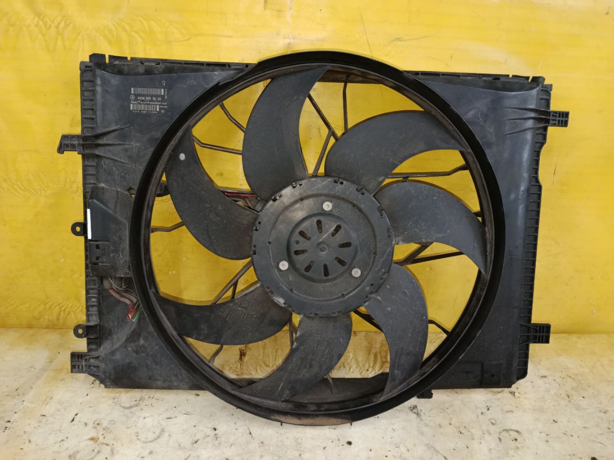 Вентилятор радиатора ДВС A2045000293, A2045400788 на Mercedes-Benz C-Class W204.054 272.947 Фото 1