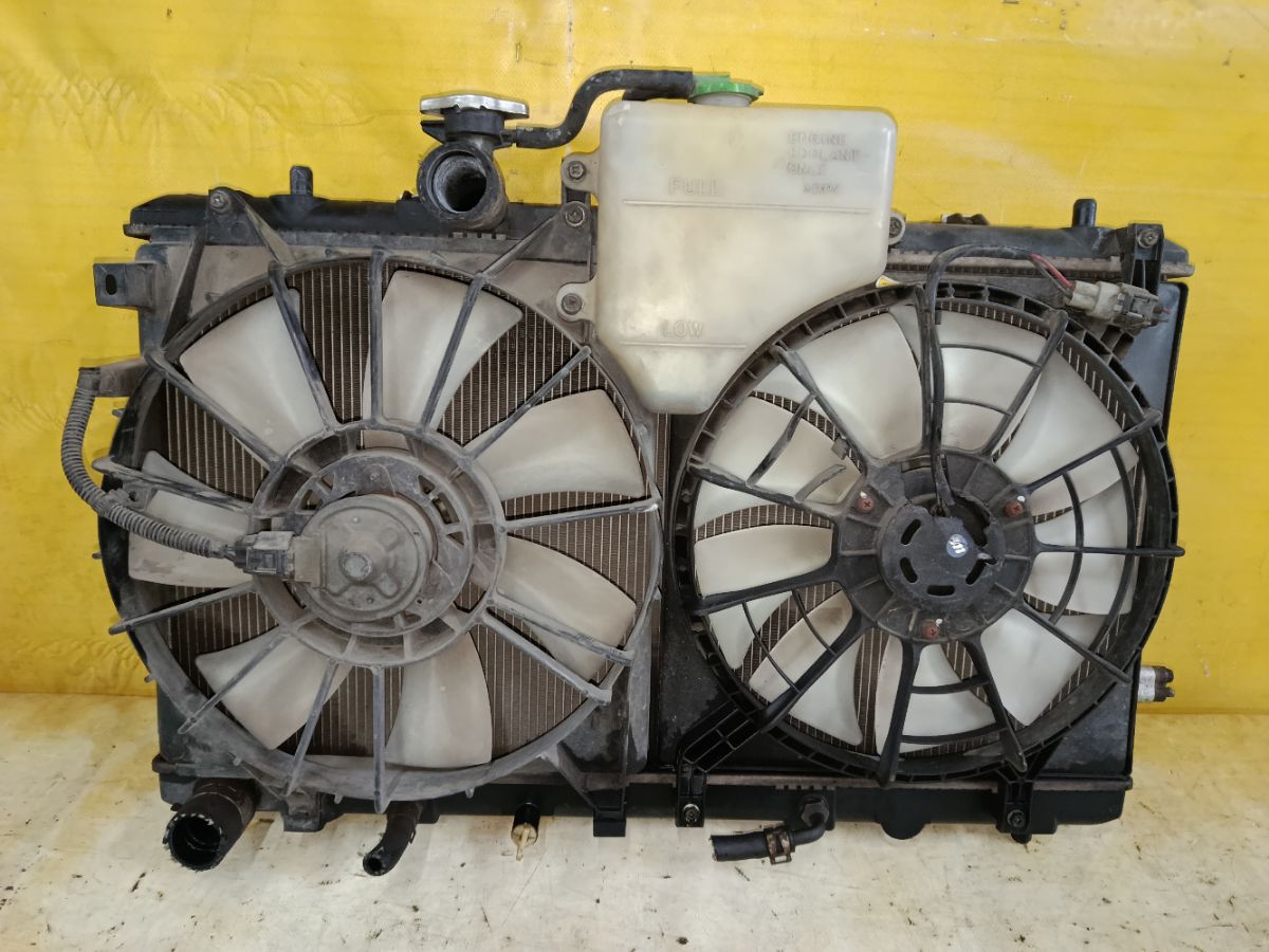 Радиатор ДВС на Suzuki Sx4 YA21S M16A Фото 3