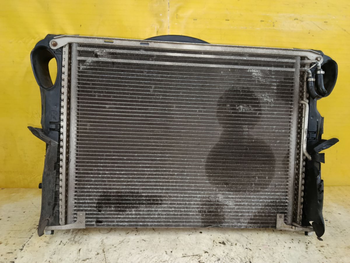 Радиатор ДВС 2205002403, A2205002904, A2205000193 на Mercedes-Benz S-Class W220.065 112.944 Фото 1