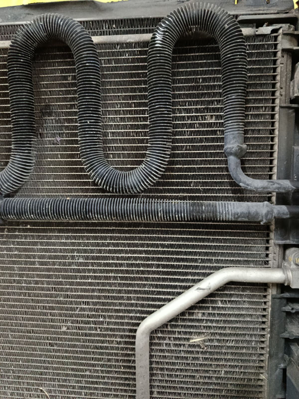 Радиатор ДВС A2045000293 на Mercedes-Benz C-Class W204.054 272.947 Фото 3