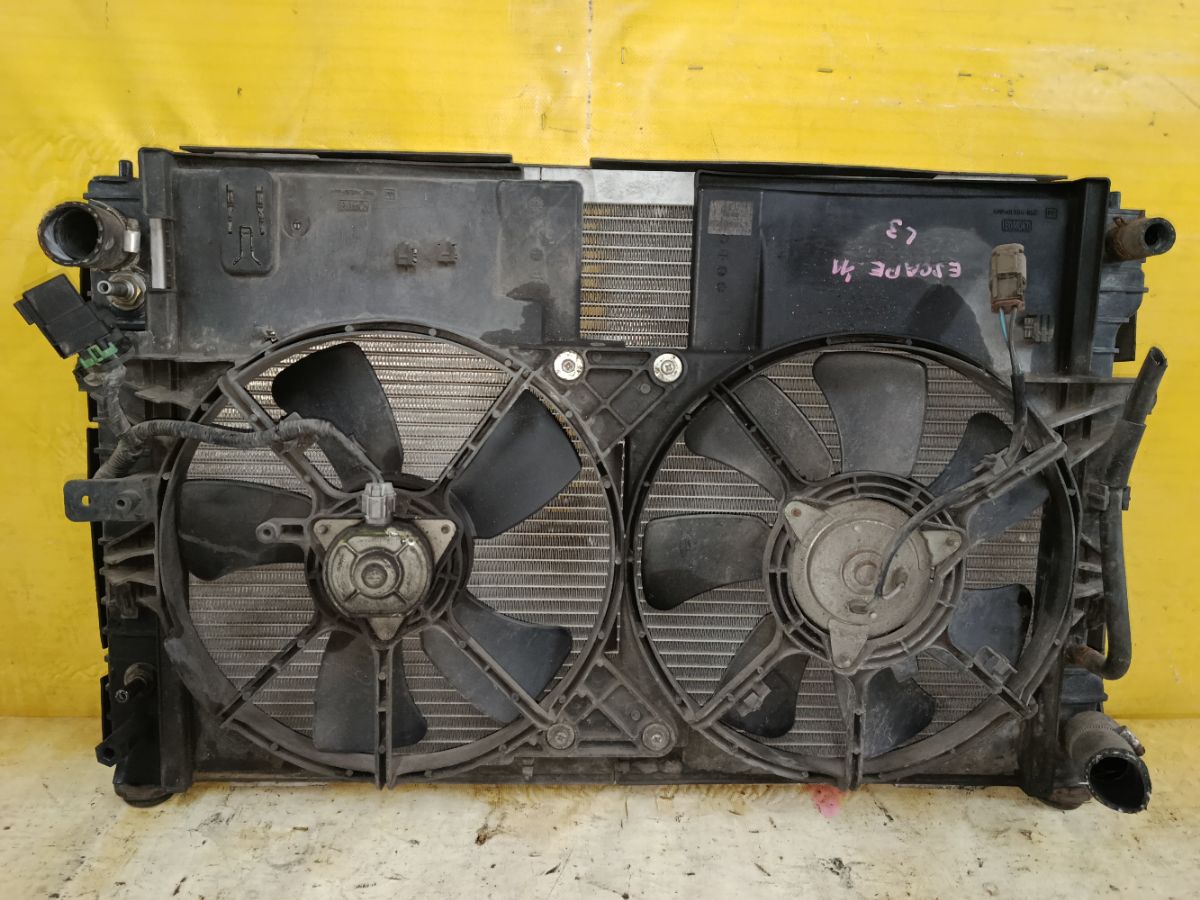 Радиатор ДВС на Ford Escape LFAL3P L3 Фото 3