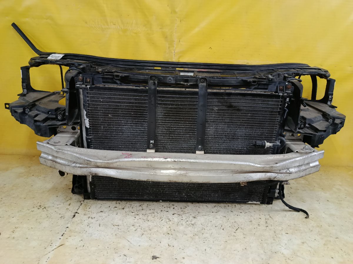 Телевизор на Audi A8 4E BPK Фото 1