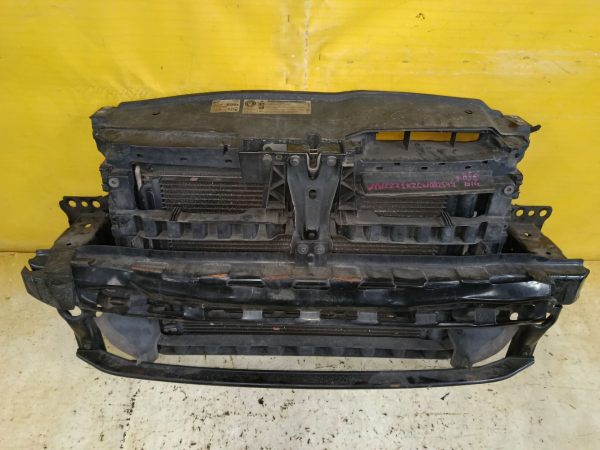 Телевизор на Volkswagen Golf V 1K BSE Фото 2