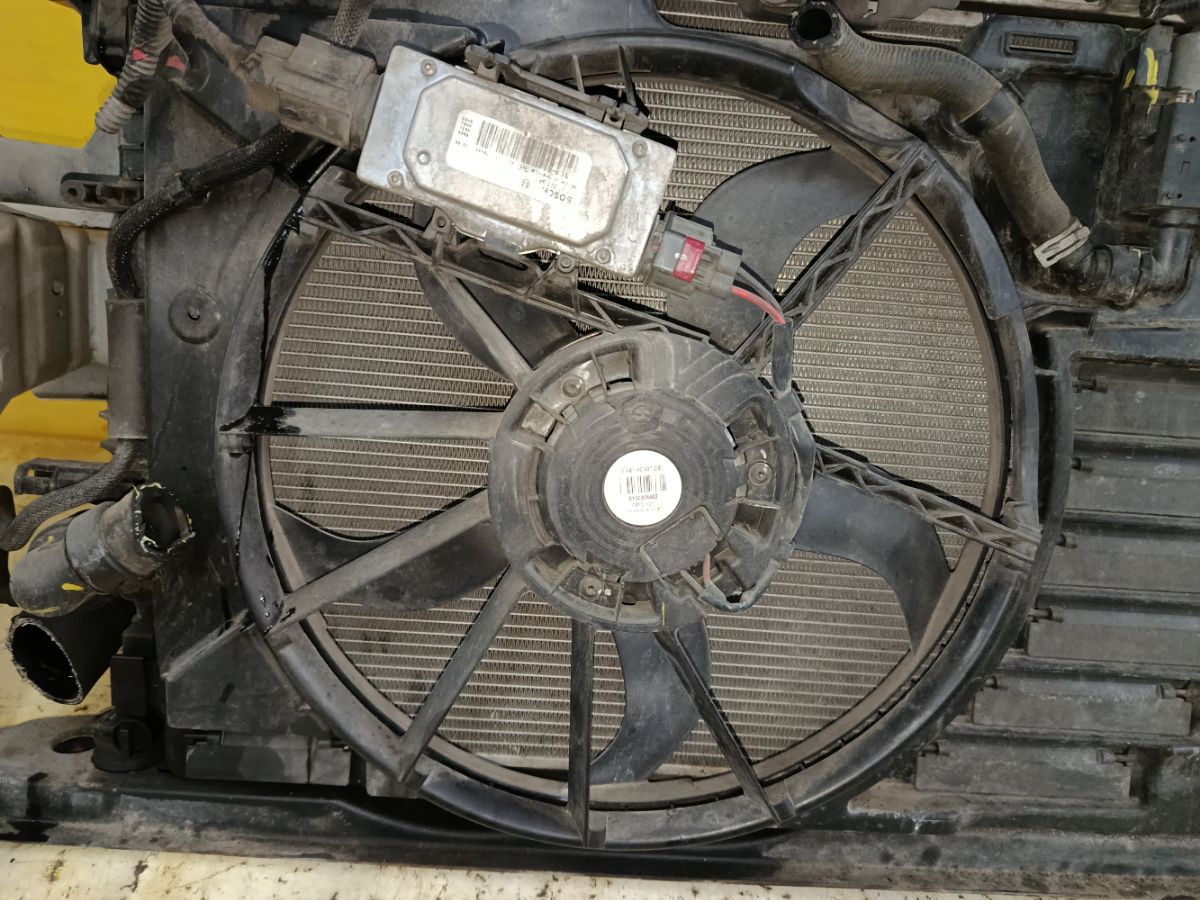 Телевизор на Ford Kuga JQMA Фото 12