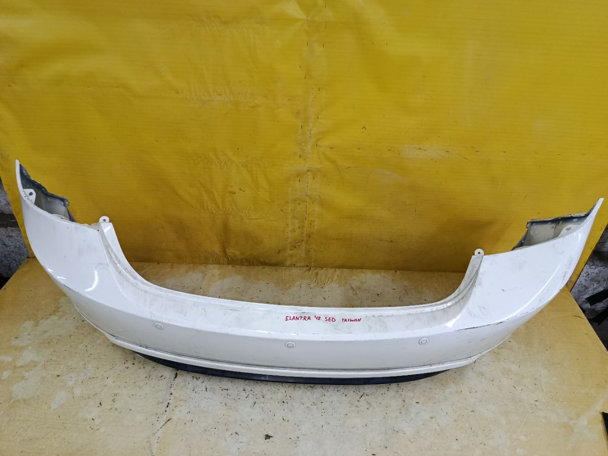 Бампер на Hyundai Elantra MD Фото 6
