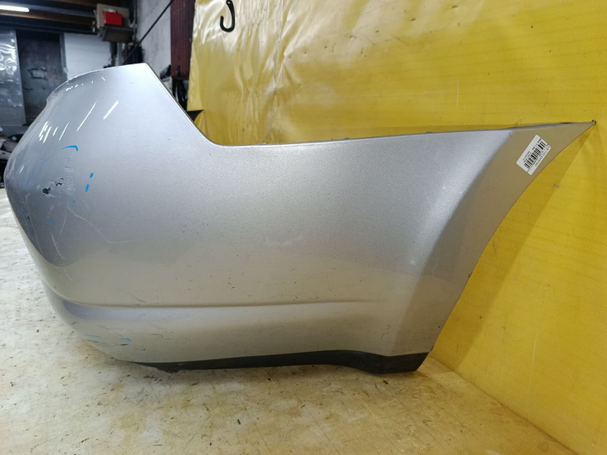 Бампер на Nissan Tiida Latio SC11 Фото 2